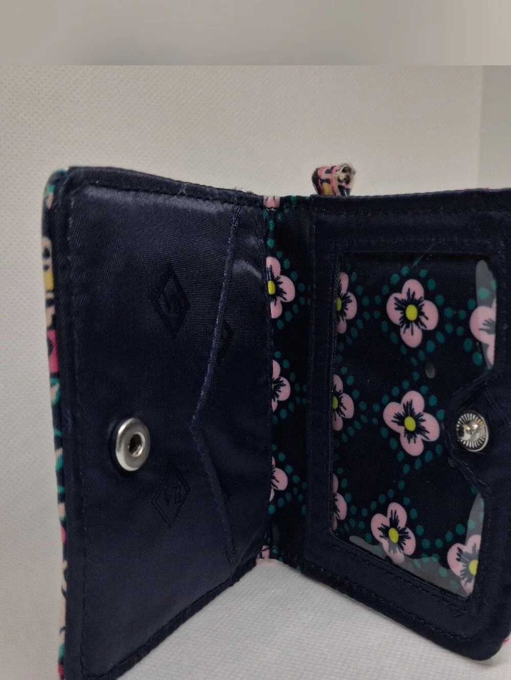 Vera Bradley Quilted Floral Trifold Wallet ID Window Navy Pink Snap Case